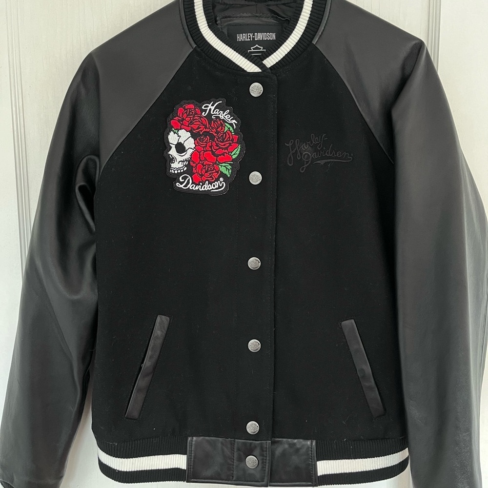 listing-status-banner